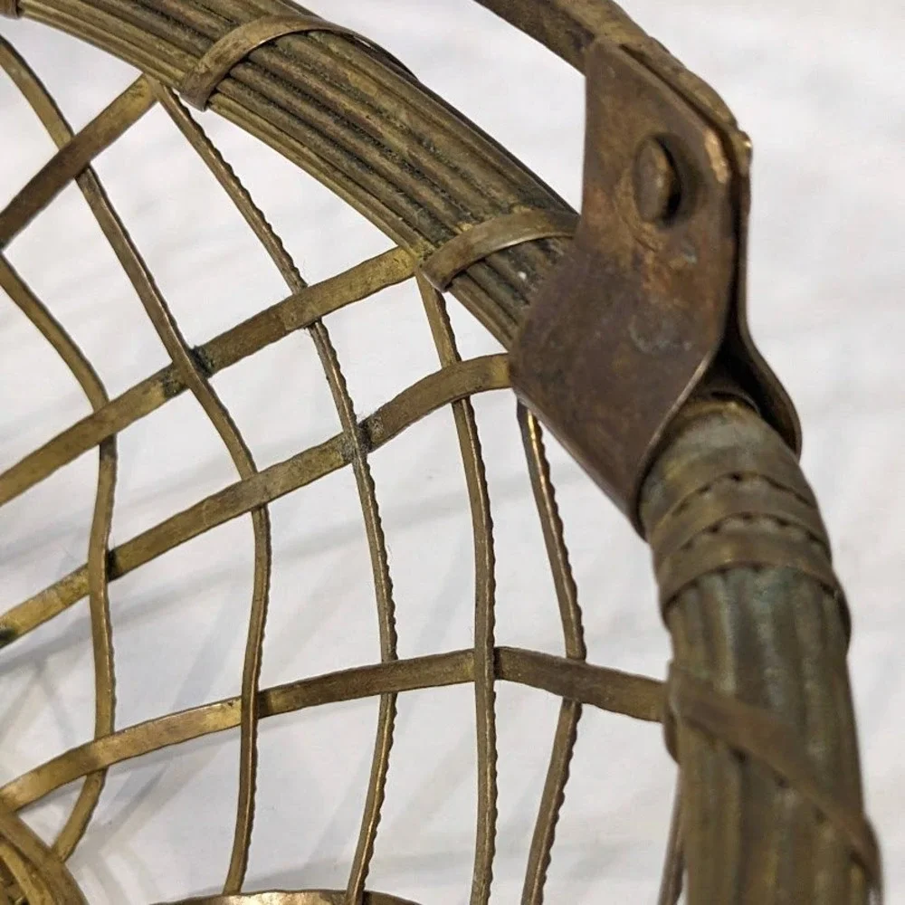 Vintage Brass Wire Basket Woven Lattice Metal Round Fruit Bowl Embossed Handle